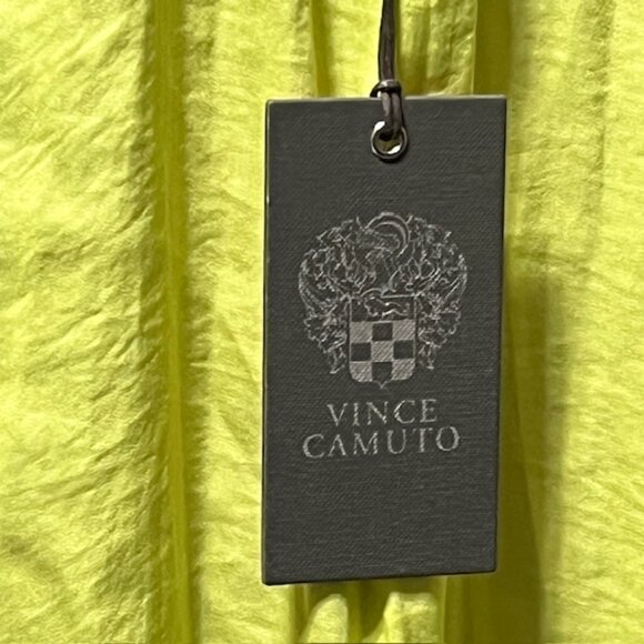 VINCE CAMUTO "Island Lime" Yellow Sleeveless Keyhole Cutout Top Size M NWT - Picture 4 of 15